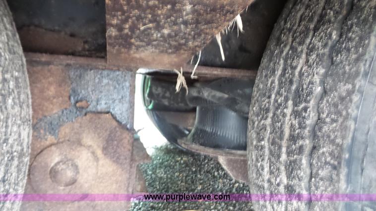 image for item K4574 2004 Ledwell LW48-TT2-10-A3 equipment trailer