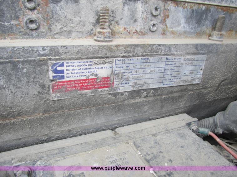 image for item K4683 1999 Peterbilt 357 semi truck