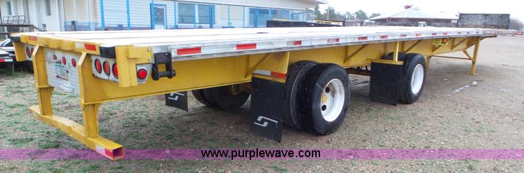 image for item K6832 1999 Fontaine LFTW-5-8053WSWK flatbed trailer