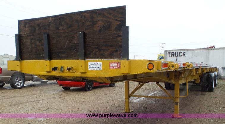 image for item K6832 1999 Fontaine LFTW-5-8053WSWK flatbed trailer