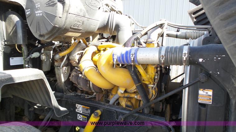 image for item K8304 2011 Peterbilt 387 semi truck