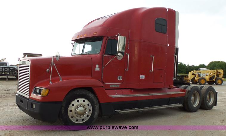 image for item L2047 1995 Freightliner FLD semi truck