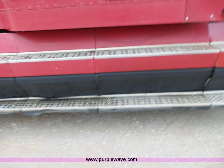 image for item L2047 1995 Freightliner FLD semi truck