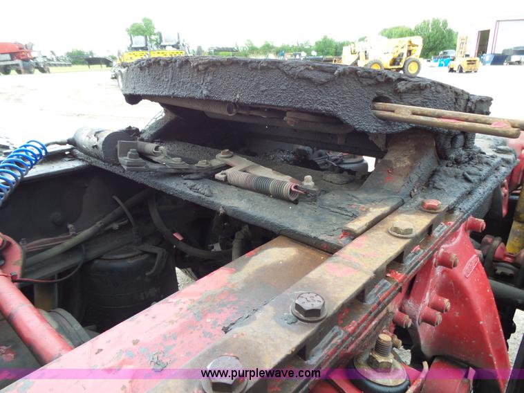 image for item L2047 1995 Freightliner FLD semi truck