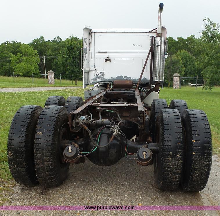 image for item L2053 1989 Volvo WIM semi truck