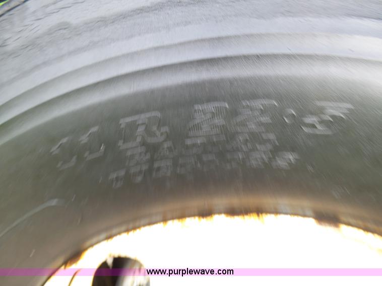 image for item L2053 1989 Volvo WIM semi truck