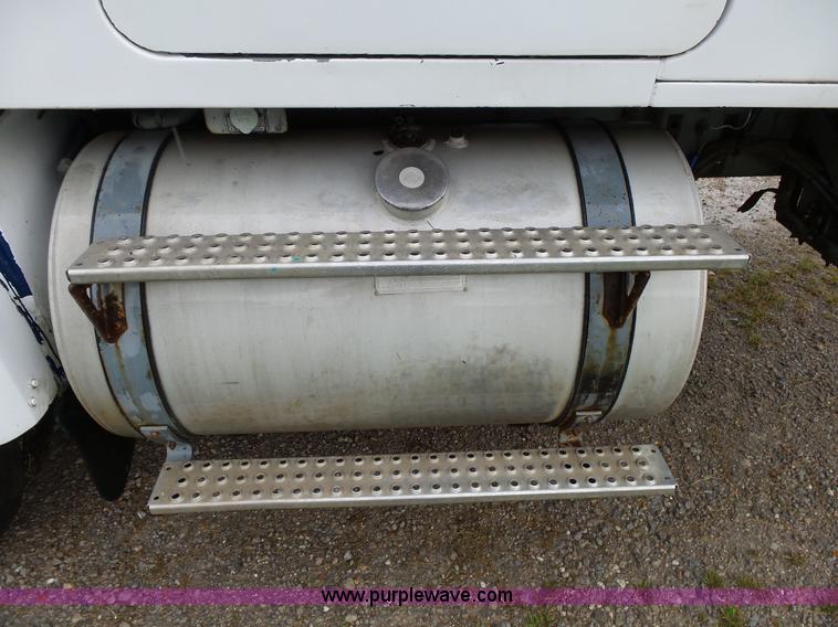 image for item L2053 1989 Volvo WIM semi truck