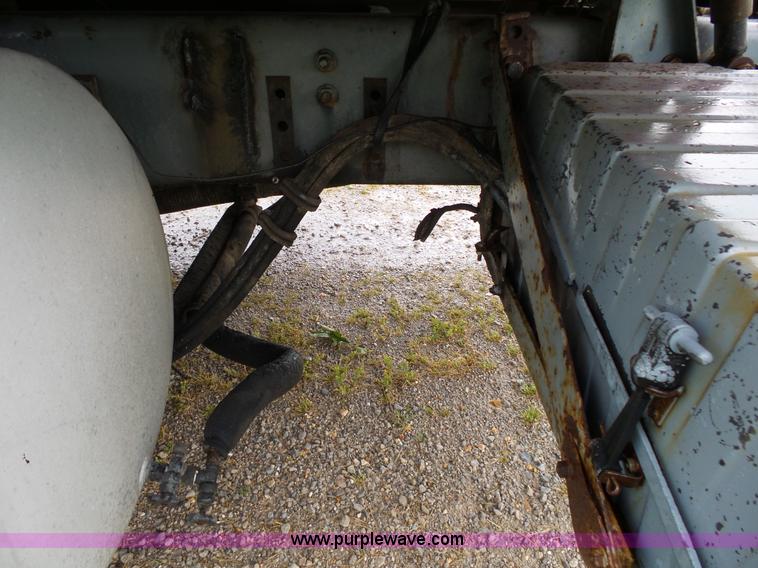 image for item L2053 1989 Volvo WIM semi truck