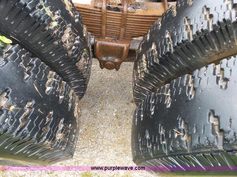 image for item L2053 1989 Volvo WIM semi truck