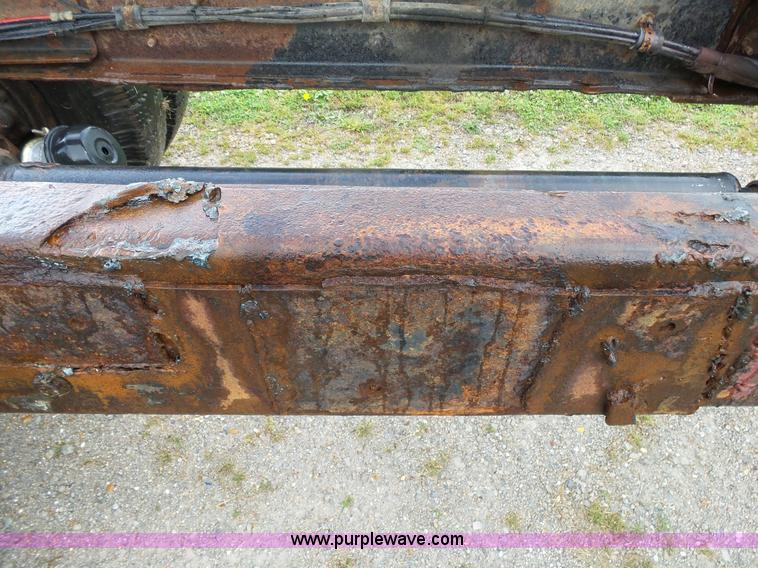 image for item L2053 1989 Volvo WIM semi truck