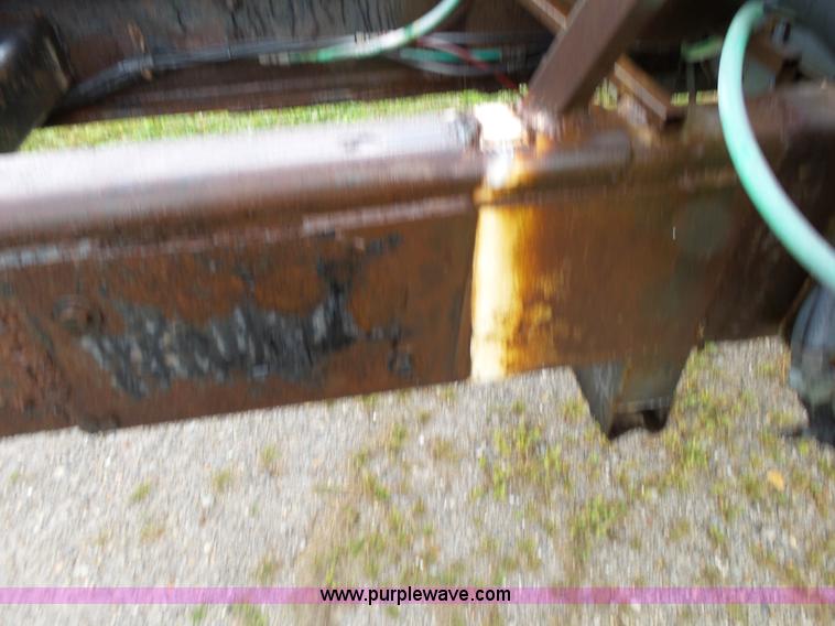 image for item L2053 1989 Volvo WIM semi truck