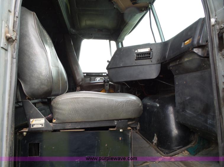 image for item L2053 1989 Volvo WIM semi truck