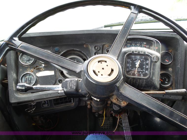 image for item L2053 1989 Volvo WIM semi truck