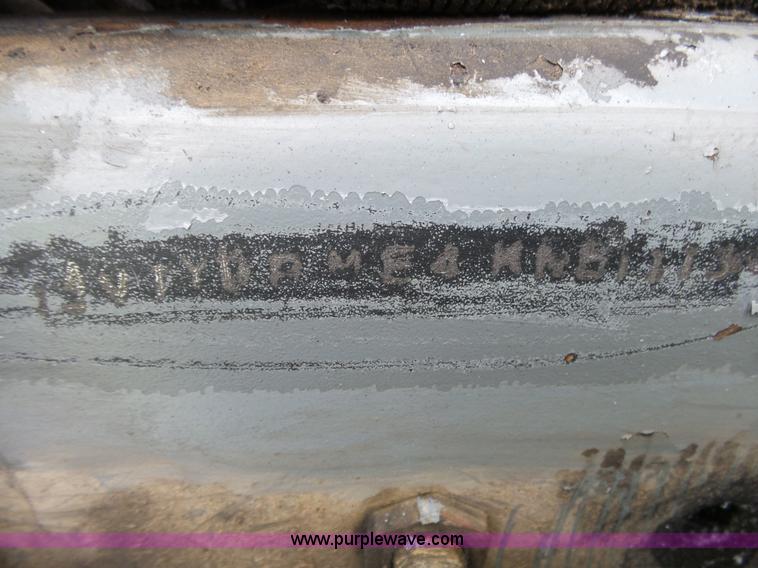 image for item L2053 1989 Volvo WIM semi truck