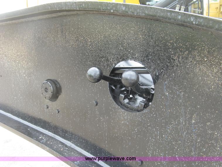 image for item L3827 1996 Fontaine TA50NGB lowboy equipment trailer