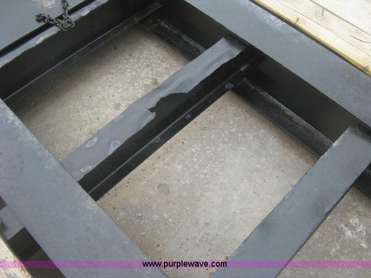 image for item L3827 1996 Fontaine TA50NGB lowboy equipment trailer