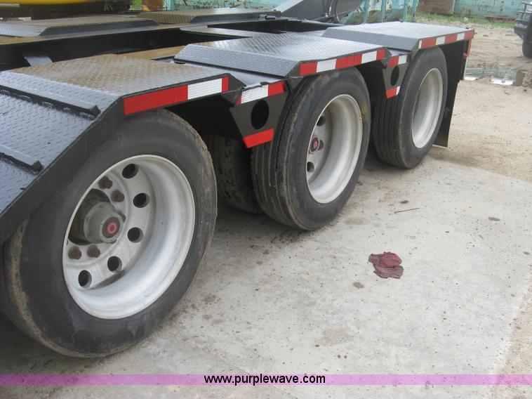image for item L3827 1996 Fontaine TA50NGB lowboy equipment trailer