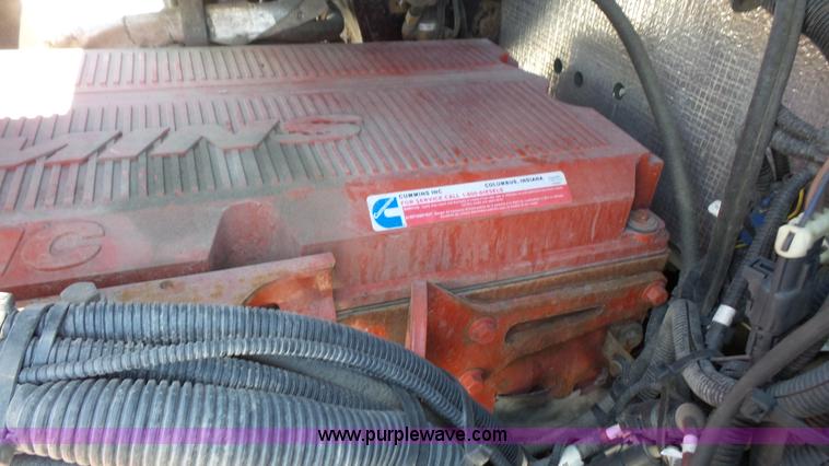 image for item L4808 2007 Kenworth T600 semi truck