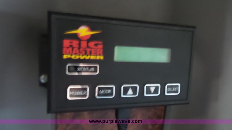 image for item L4809 2006 Kenworth T600 semi truck