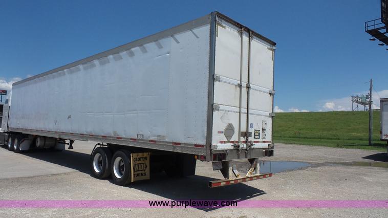 image for item L4810 2002 Utility refrigerated van trailer