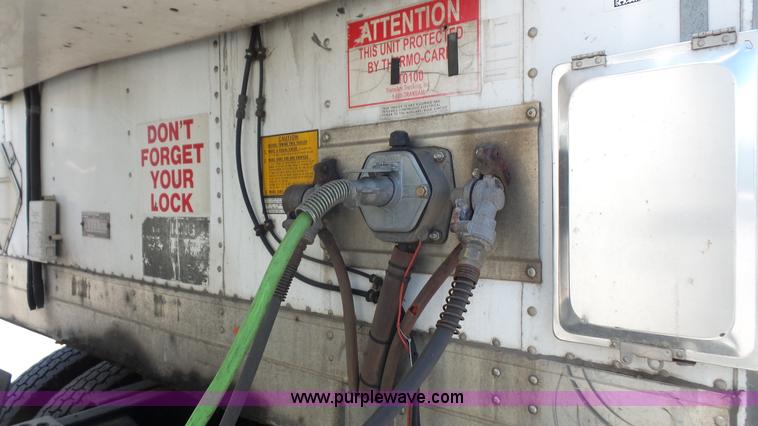 image for item L4810 2002 Utility refrigerated van trailer