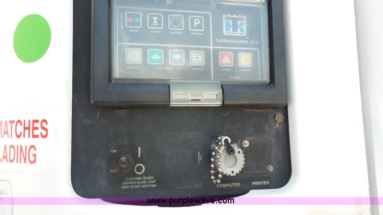 image for item L4810 2002 Utility refrigerated van trailer