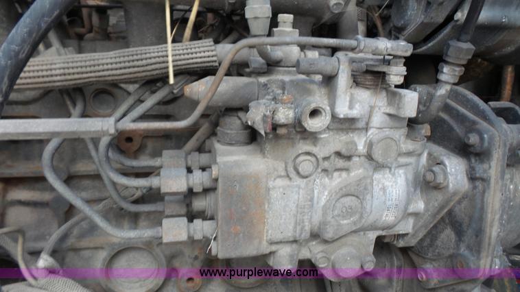 image for item L4810 2002 Utility refrigerated van trailer