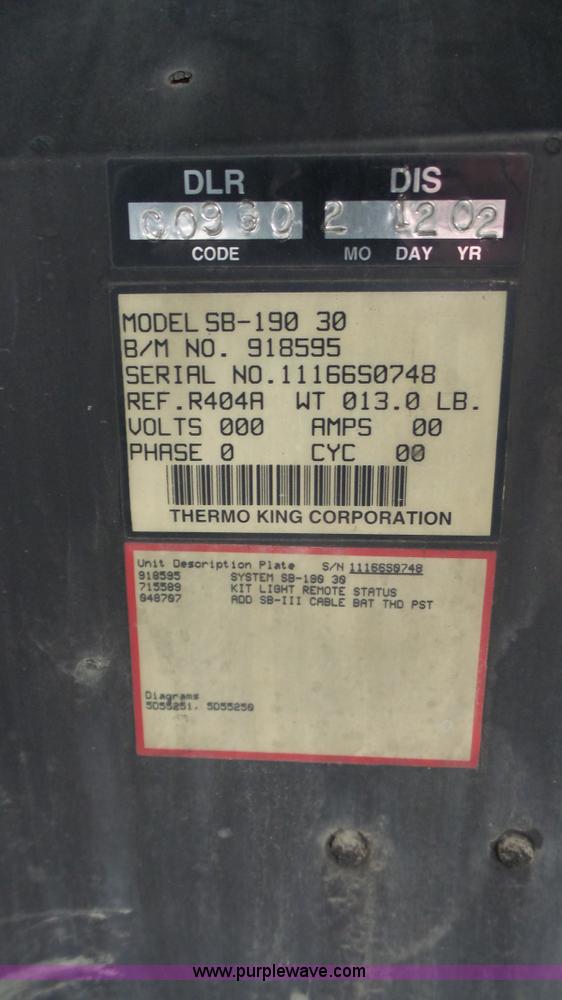 image for item L4810 2002 Utility refrigerated van trailer