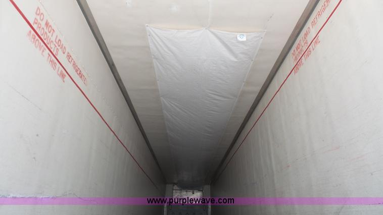 image for item L4810 2002 Utility refrigerated van trailer