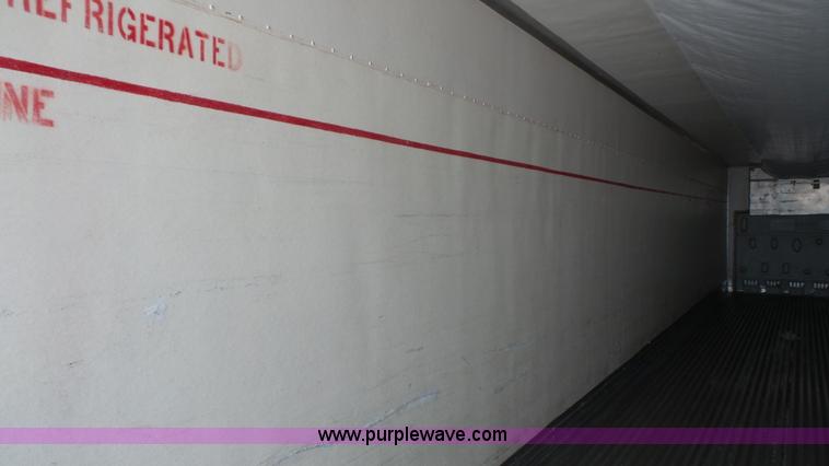 image for item L4810 2002 Utility refrigerated van trailer