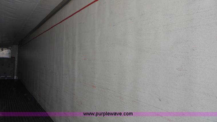 image for item L4810 2002 Utility refrigerated van trailer