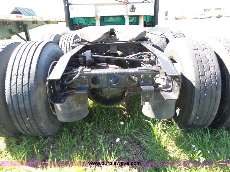 image for item L5801 2010 International ProStar semi truck