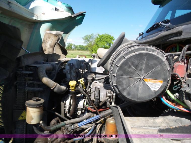 image for item L5801 2010 International ProStar semi truck