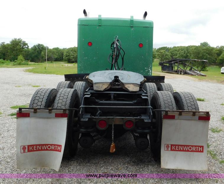 image for item L5842 1993 Kenworth W900 semi truck