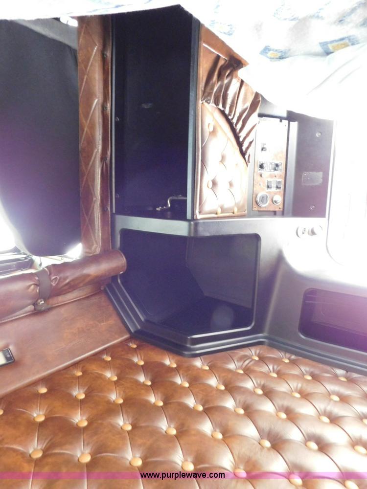 image for item L5842 1993 Kenworth W900 semi truck