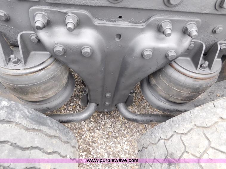 image for item L5842 1993 Kenworth W900 semi truck