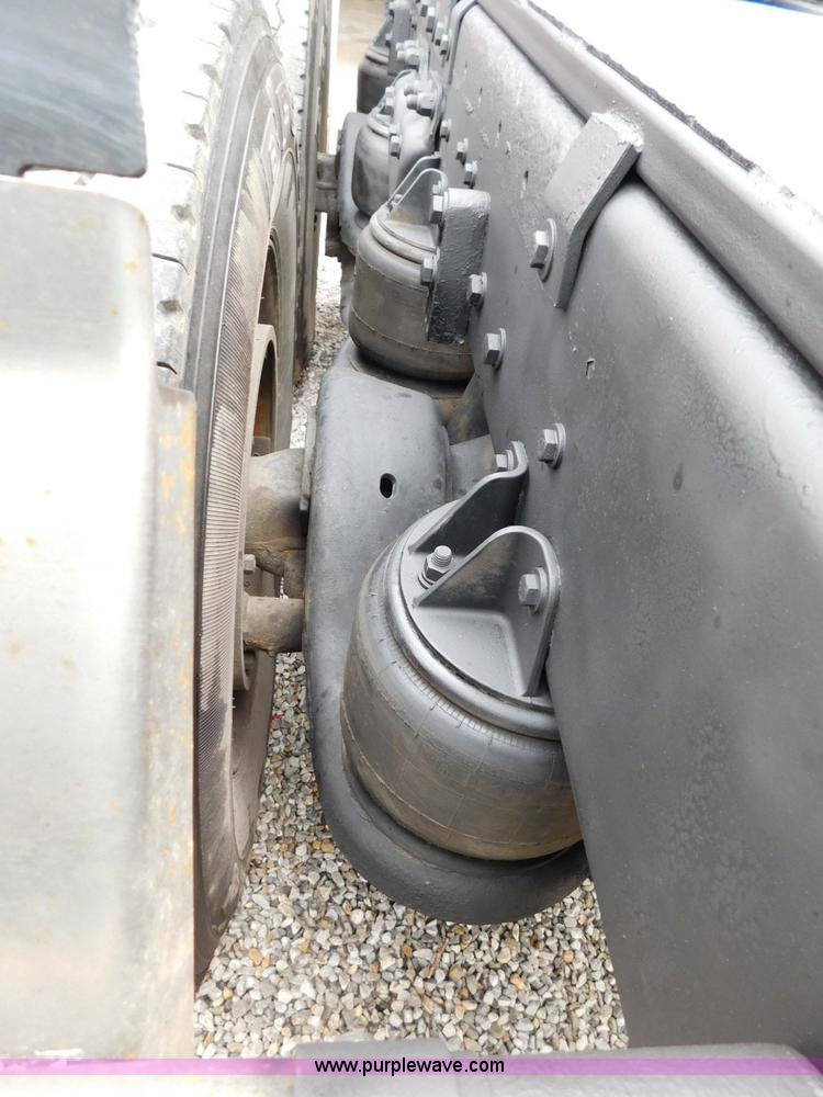 image for item L5842 1993 Kenworth W900 semi truck