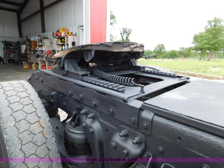 image for item L5842 1993 Kenworth W900 semi truck