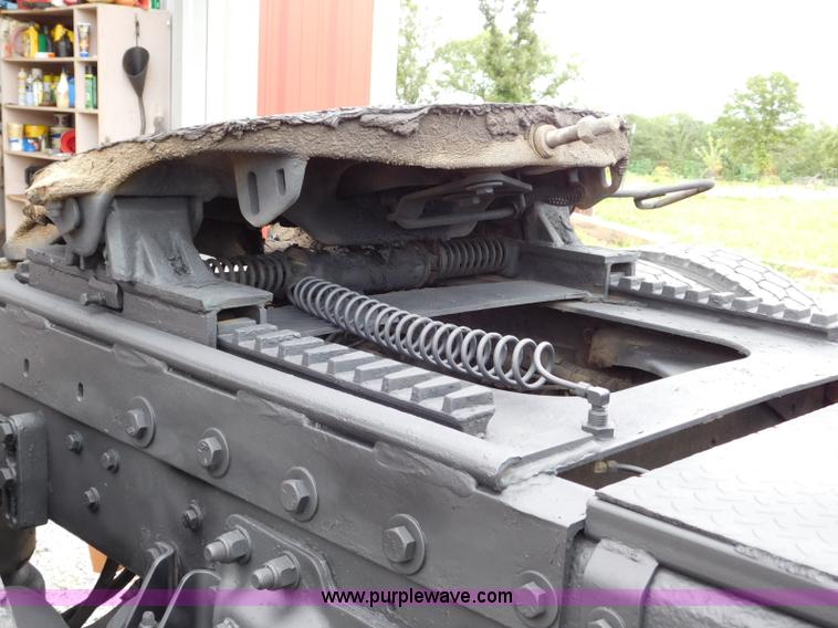 image for item L5842 1993 Kenworth W900 semi truck