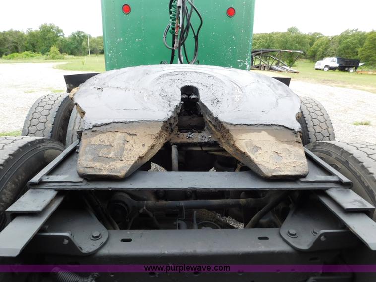 image for item L5842 1993 Kenworth W900 semi truck