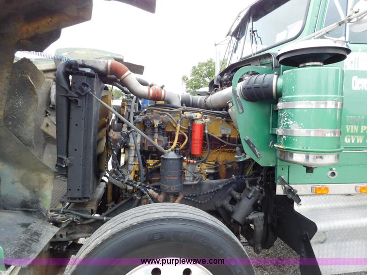 image for item L5842 1993 Kenworth W900 semi truck