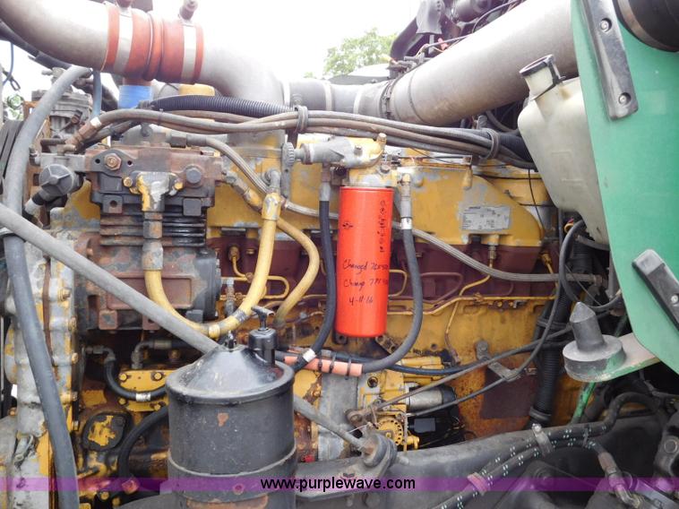 image for item L5842 1993 Kenworth W900 semi truck