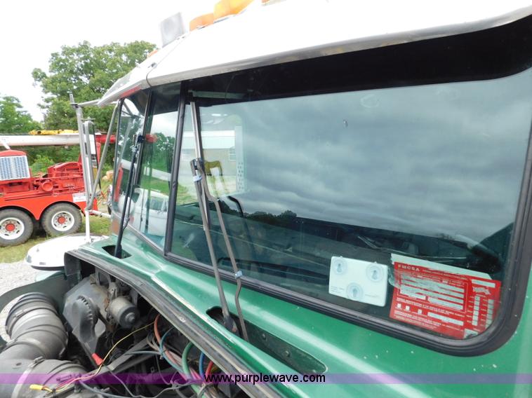 image for item L5842 1993 Kenworth W900 semi truck