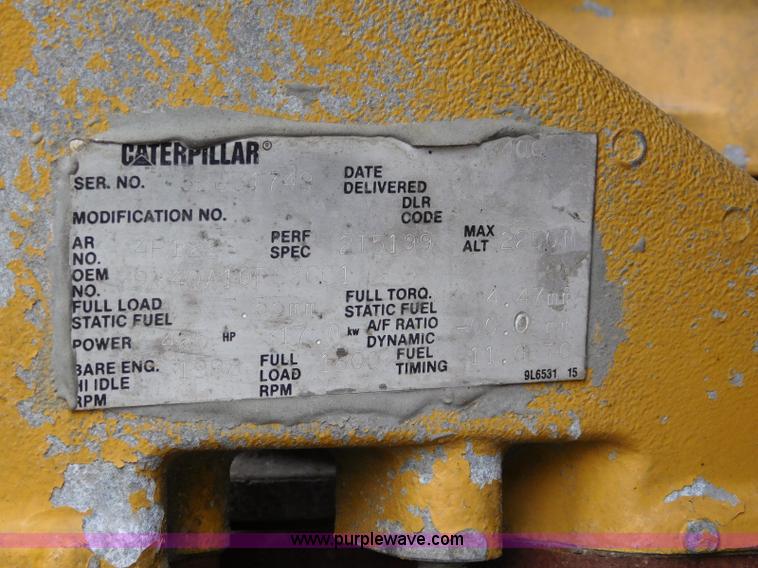 image for item L5842 1993 Kenworth W900 semi truck