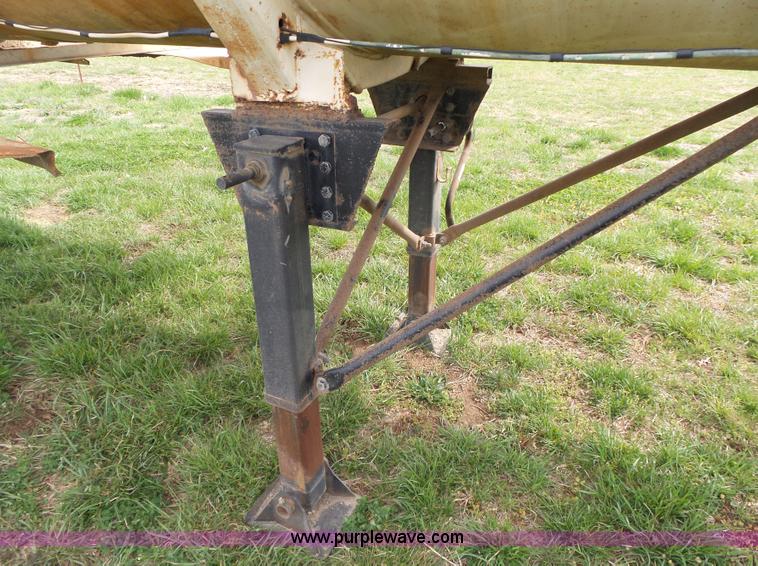 image for item L6324 1979 tank trailer