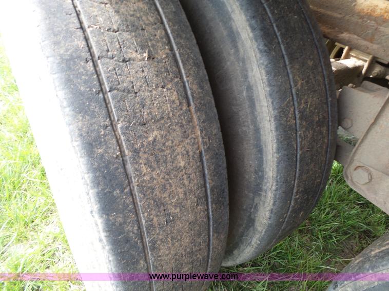 image for item L6324 1979 tank trailer