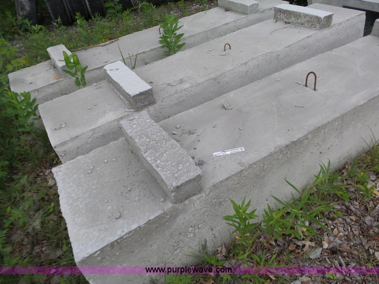 image for item AG9235 (10) feed bunks