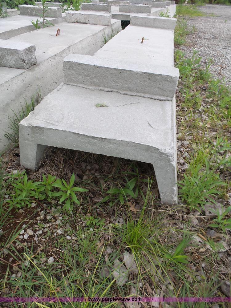 image for item AG9235 (10) feed bunks