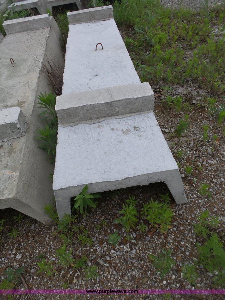 image for item AG9236 (16) feed bunks