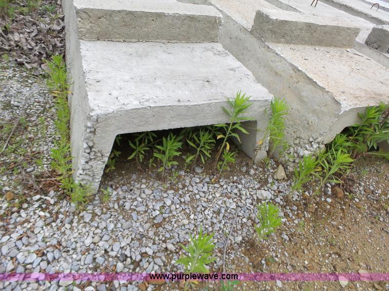 image for item AG9236 (16) feed bunks